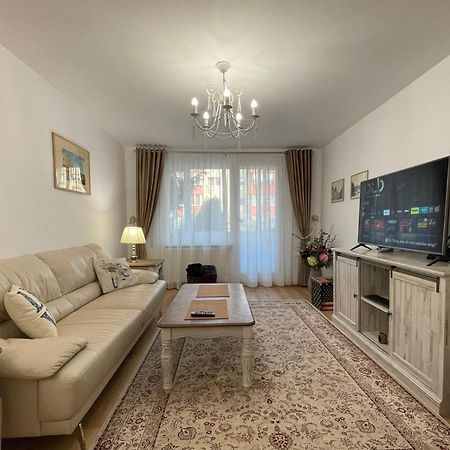 2_Traveler'S Retreat Appartement Braşov Buitenkant foto